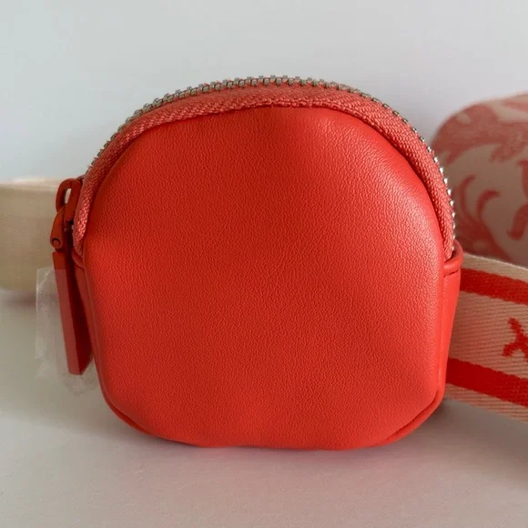 ☀️Betsey Johnson Pink Crossbody Bag With Coral Sea Life and Coin pouch - Picture 4 of 15